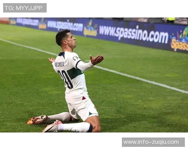 罗体报道新月愿意出租坎塞洛并承担大部分薪水国米期待下周得到答复