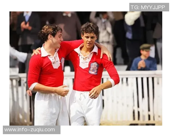 埃基蒂克盛赞维尔茨：共同的足球语言让我们默契十足