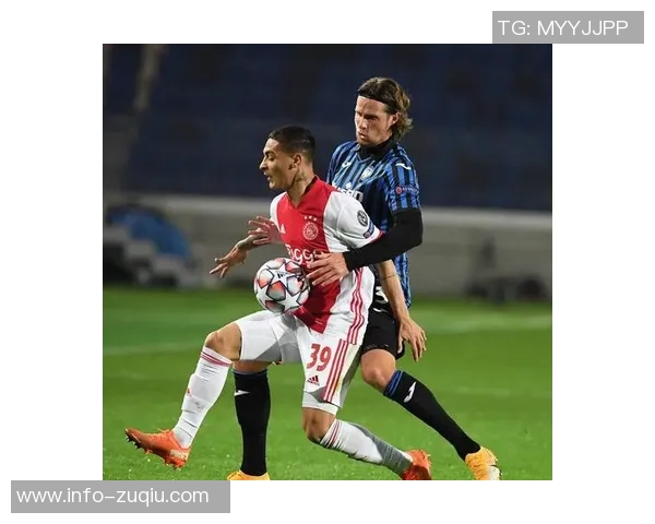 阿贾克斯对曼联中场乌加特表现出兴趣尚未正式报价 阿贾克斯对曼联中场乌加特表现出兴趣尚未正式报价