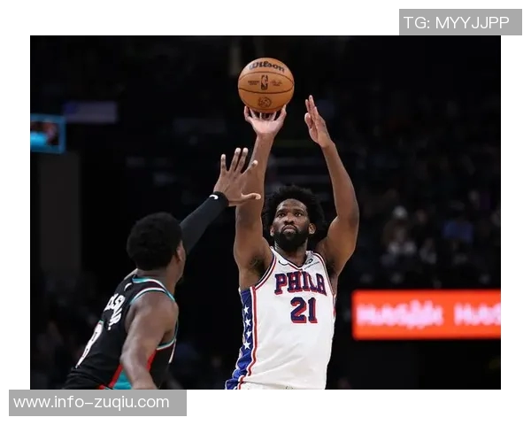 恩比德三节表现出色14投10中砍下28分7篮板正负值高达27助球队取胜